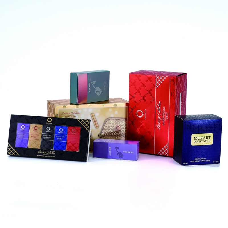 Custom Logo Luxury Packaging Box with Art Paper Custom Size and Shape for Skincare Products