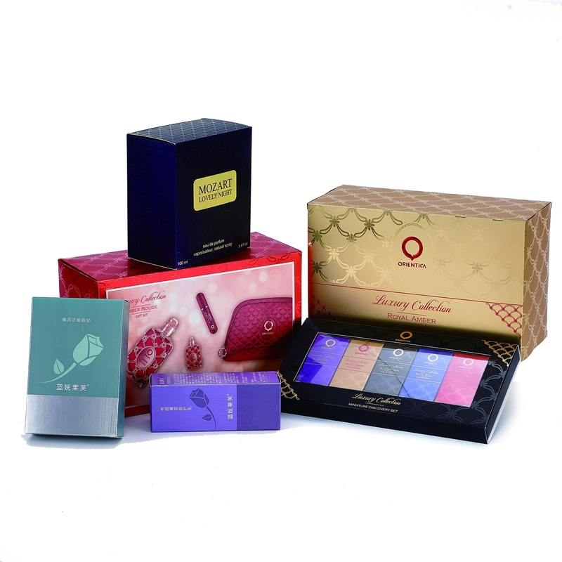 Custom Logo Luxury Packaging Box with Art Paper Custom Size and Shape for Skincare Products